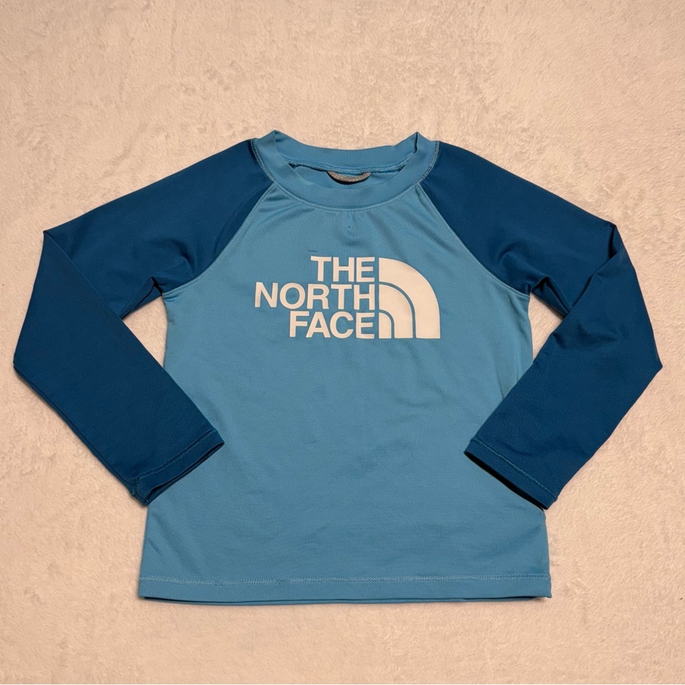 The North Face Long Sleeve Rash Guard Shirt UPF 40+ Kids sun shirt 3T